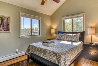 Amazing Cottage with Lake Access in Gary, Indiana - 7