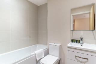 Cosy 1 Bed Manchester Flat - 7