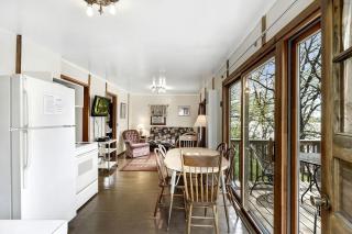 Cute Lakeside Cabins for Glamping Stays in Fergus Falls, Minnesota - Fergus Falls - 7