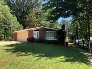 Marshall County Lake Escape: Pet-Friendly Rental with Boat Slip for Big Groups on Guntersville Lake - 5