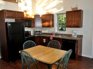 Lakefront Vacation Rental with Superb Views over Lake Wallenpaupack in Hawley, Pennsylvania - Tafton - 2