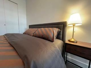 UBC Comfortable and Quiet 3 bedrooms apartment - 2