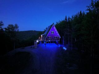 Luxurious A-Frame Cabin Nestled Among Spectacular Nature in New Hampshire - 1