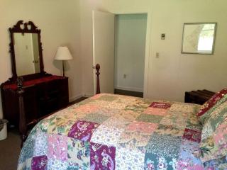 Pet-Friendly Cabin Rental for Family Getaway in Lexington, Virginia - 7