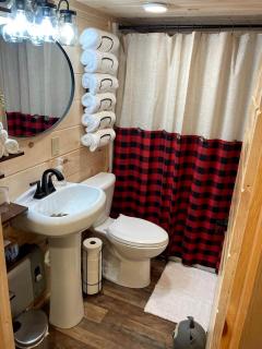 Cozy Cabin near Kentucky Lake - Amazing Glamping Rental in Big Sandy, Tennessee - 1