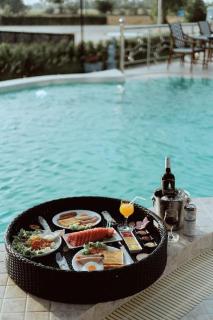 111 Resort and Spa - 8