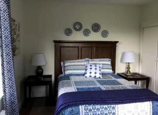 Charming Two-Bedroom Cottage Rental in a Quiet Countryside Setting near the Appalachian Trail, Burke´s Garden, Virginia - 7