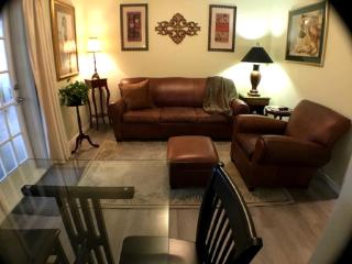 Luxury Cabin Rental with Lake Views and its own Private Hot Tub in Sylvan Shores, Arkansas - 9