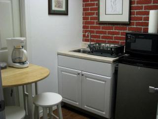Luxury Cabin Rental with Lake Views and its own Private Hot Tub in Sylvan Shores, Arkansas - 7