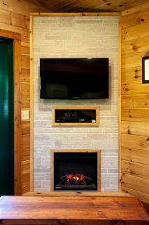 Fabulous Cabin with Hot-tub in Herod, Illinois - 2