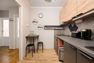 Rondo ONZ City Centre Apartment by BookingHost - 9