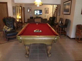 Luxury Half-Board Room Rental in the Beautiful Region of Northwest Arkansas - 9