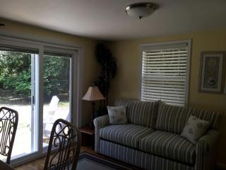 Cozy Cottage Rental with Lake Views and River Access in Sebastian, Florida - 7