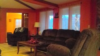 Family-Friendly Getaway near Twin Springs Park and the Upper Iowa River, Iowa - 3