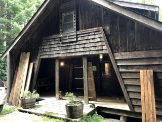 Off-Grid Cabin with BBQ and Beautiful Hiking Trails in Georgia - 0
