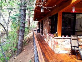 Superb Getaway Cabin Nestled in Santa Fe National Forest, New Mexico - 0