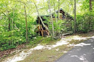 Rustic Copperhill Cabin Perfect for a Romantic Getaway in Tennessee - 2