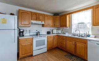 Secluded Lakefront Cabin with Private Dock on Lake Nantahala, Topton, North Carolina - 6