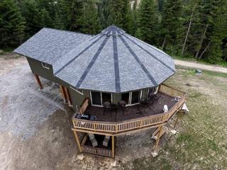 Secluded Cabin Rental for a Family Getaway in Coeur d'Alene, Idaho - 4