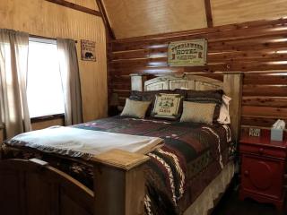Cozy Cabin Rental on Vineyard in Allen, Oklahoma - 7