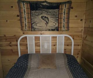Idyllic Woodland Getaway by Squaw Lake in Lac Du Flambeau, Wisconsin - 2