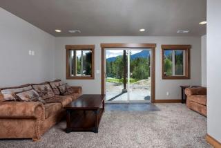 Sunny Mountain Cabin for a Group Getaway in West Glacier, Montana - 5