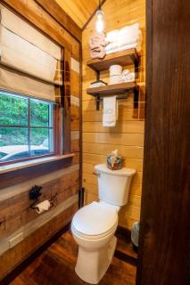 Rustic Wooden Cabin with Hot-tub in Riverton, West Virginia - 1