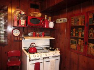 Lakeside Cozy Cabin Rental in the Mountains of Lake Arrowhead, California - 2