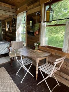 Gorgeous Tiny House Rental for a Glamping Getaway near Saratoga Springs in Upstate New York - 9