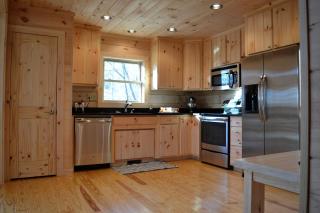 Beautifully Equipped Cabin for Luxury Getaway near Asheville, North Carolina - Fletcher - 8