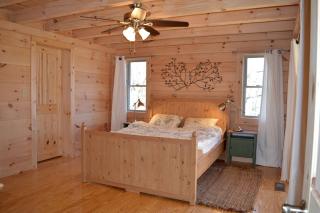 Beautifully Equipped Cabin for Luxury Getaway near Asheville, North Carolina - 2