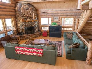 Spacious Log Cabin Rental Perfect for Large Groups in Durango, Colorado - 7