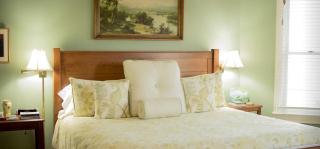 Charming Staycation with Mountain Views near Boone, North Carolina - 0