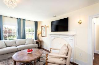 Romantic Shenandoah Valley Stay with Mountain Views & Outdoor Spaces in Luray, VA - 3