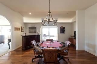 Luxury Villa near the Beach in California, Great for Group Vacations - 2