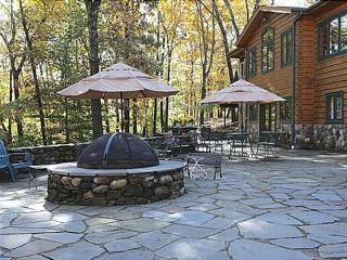 Country Getaway Nestled in Enchanting Westchester County near New York City - 2