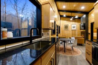 Garage Loft • King + Bunks • Budget Friendly near Beavers Bend National Park - 5