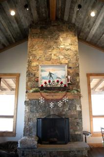 Charming Historic-Inspired Vacation Home with Mountain Views near Pony School House in Pony, Montana - 4