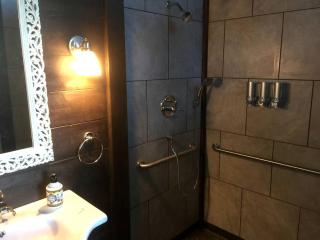 Lotus Yurt in Vineyard Overlooking Monterey Bay near Los Gatos, California - 3