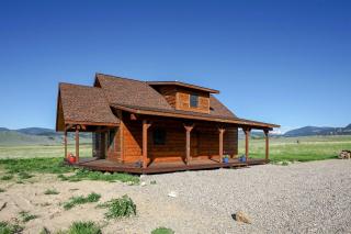 Secluded Cabin Rental with Gorgeous Views near Ennis, Montana - 0