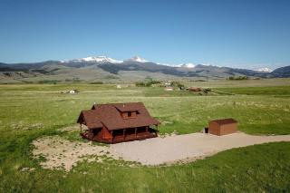 Secluded Cabin Rental with Gorgeous Views near Ennis, Montana - 6