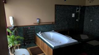 Cozy Suite Rental in a Bed and Breakfast with Fireplace and Magnificent Mountain Views near New Hampshire's Newfound Lake - 7