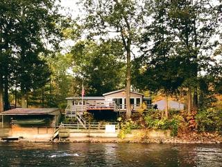 Waterfront Vacation Rental on Muskegon River in Huron-Manistee National Forests, Michigan - 6