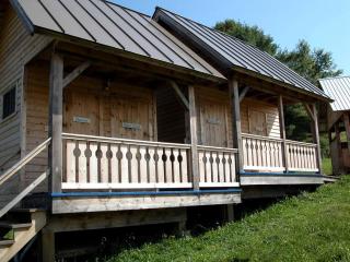 Romantic Getaway Cabin on a Working Farm in Royalton, Vermont - 1