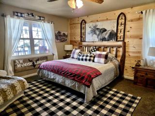 Spacious Camping Cabin Perfect for Families in the Blue Ridge Mountains of Georgia - 7