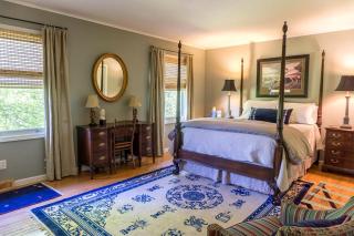 Charming Vacation Rental in a Mississippi Valley Bed and Breakfast in Elizabeth, Illinois - 8