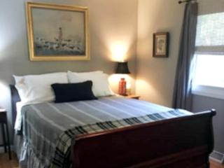 Charming Vacation Rental in a Mississippi Valley Bed and Breakfast in Elizabeth, Illinois - 5
