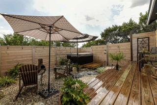 Charming Cabin Rental with a Private Hot Tub near Canyon Lake, Texas - 1
