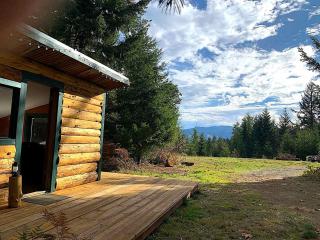 Secluded Safari Tent Perfect for a Glamping Getaway near Blue Lake, California - 5