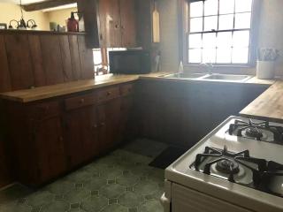 Cabin Rental Nestled on 80-Acres of Meadows Perfect for Large Groups near Green Mountains, Vermont - 5